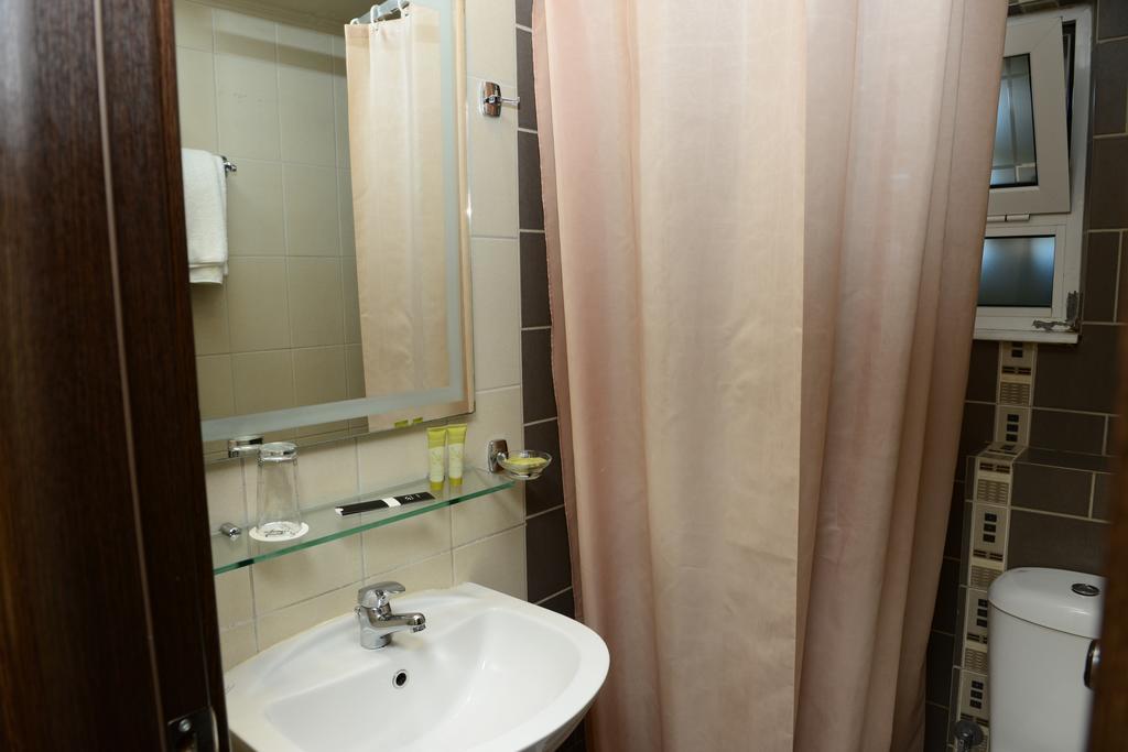 Ionion Hotel Кипарисия Экстерьер фото